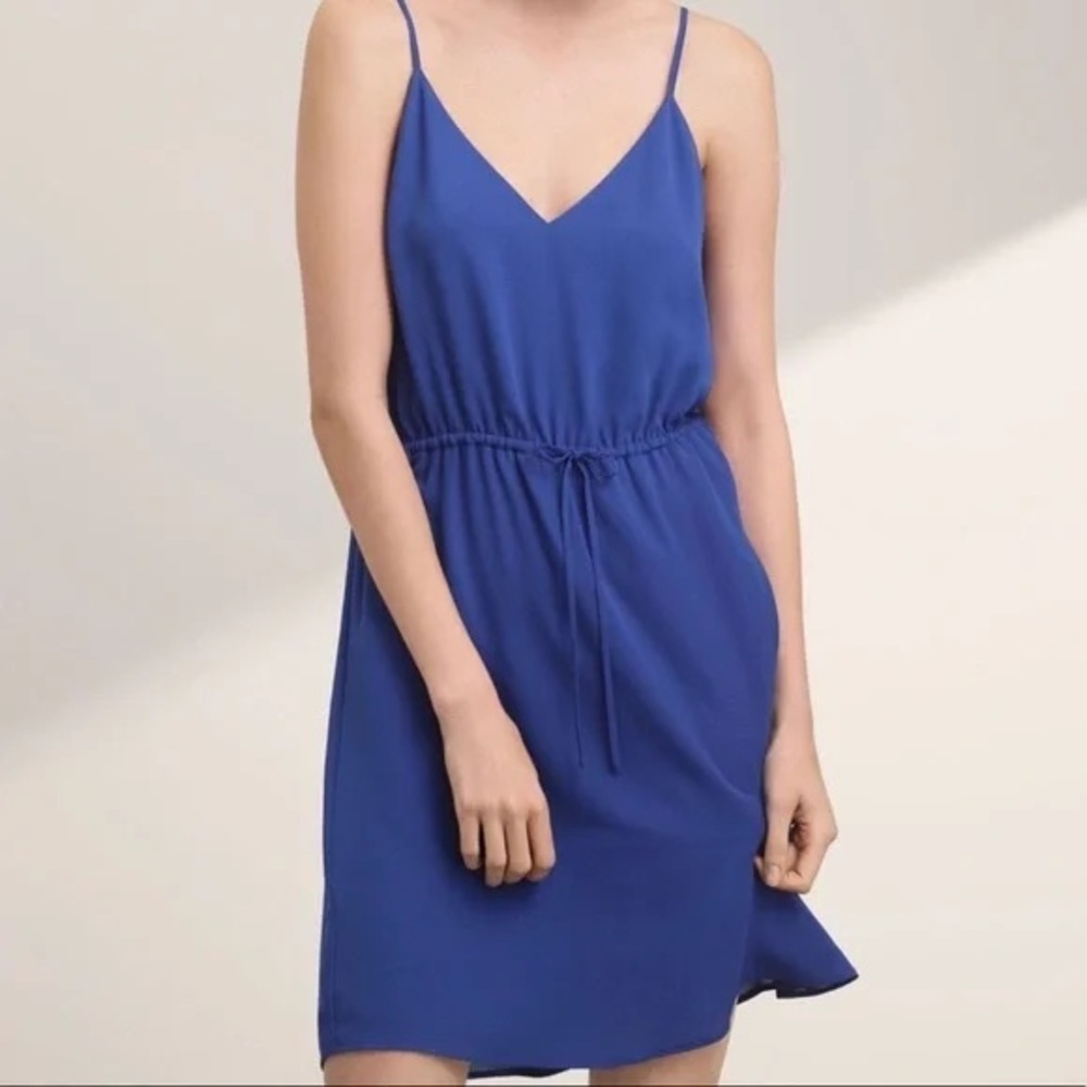 Babaton| Aritzia| Pretty ‘Casimir’ Dress in Royal Blue Lightweight V-Neck Sz XXS